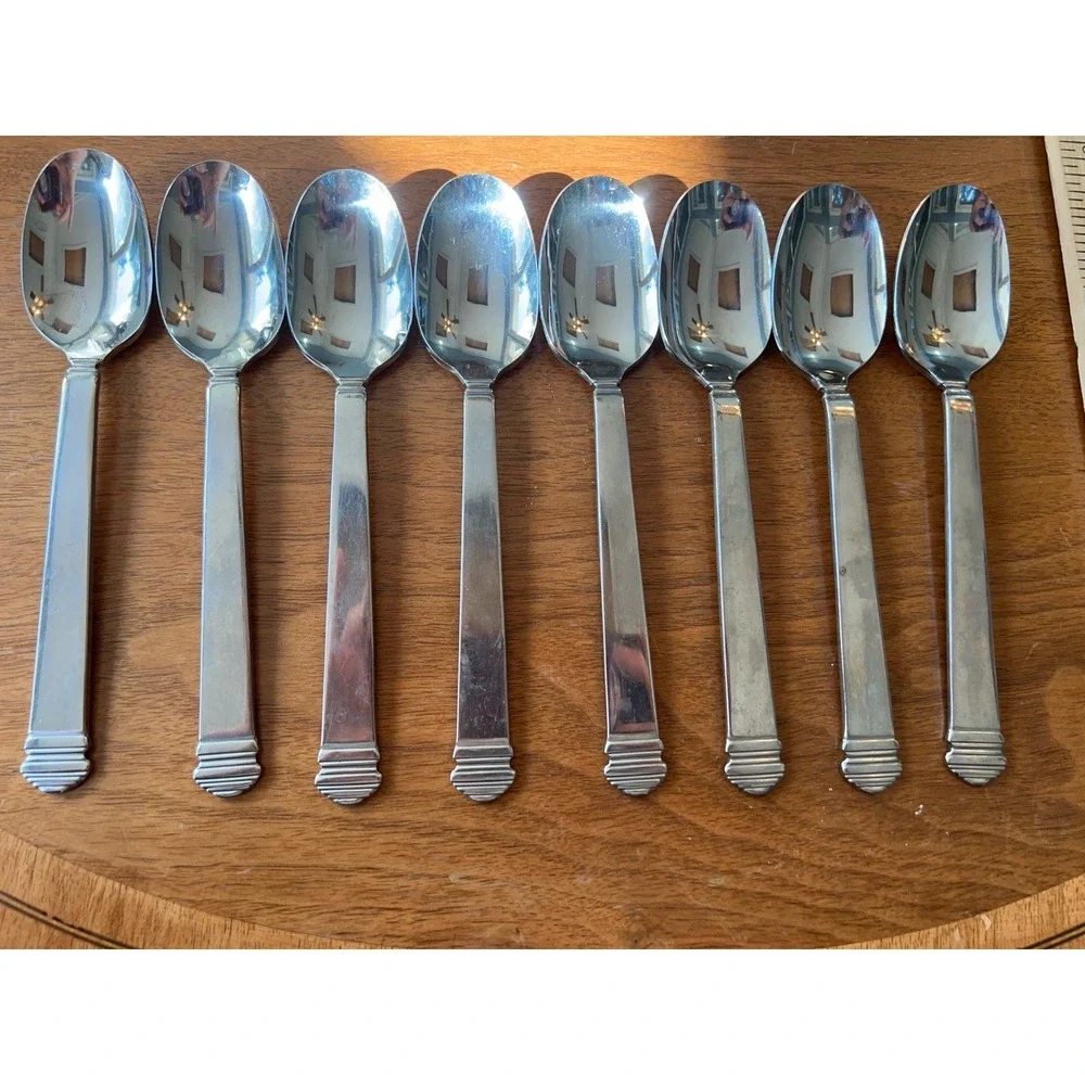 8 Oval Soup Spoons The Main Course MNF1 Glossy Stainless Flatware 7 1/4
